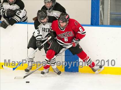 Thumbnail 1 in Stillwater vs Roseville (Section 4AA Semifinal) photogallery.