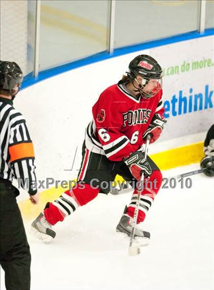 Thumbnail 3 in Stillwater vs Roseville (Section 4AA Semifinal) photogallery.
