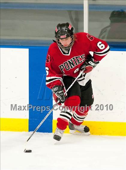 Thumbnail 2 in Stillwater vs Roseville (Section 4AA Semifinal) photogallery.