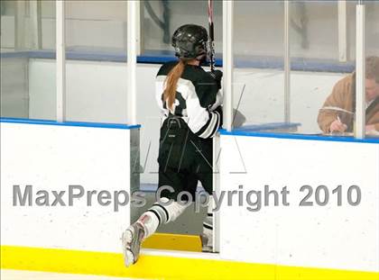 Thumbnail 3 in Stillwater vs Roseville (Section 4AA Semifinal) photogallery.