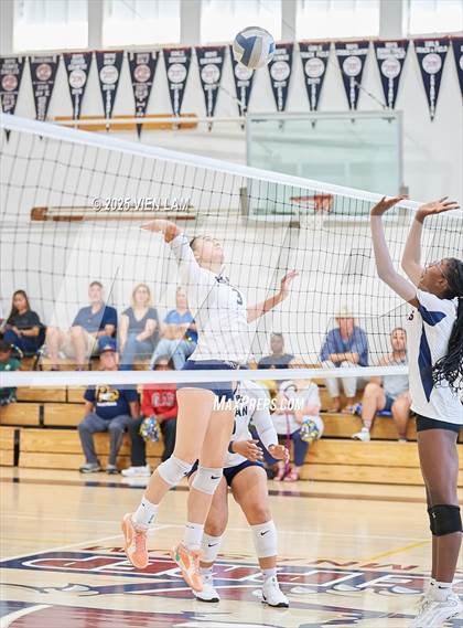 Thumbnail 2 in Berean Christian @ College Prep photogallery.