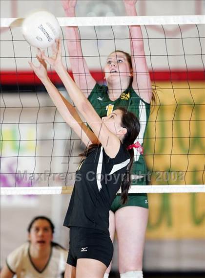 Thumbnail 1 in Granada vs. San Ramon Valley (CIF NCS D1 Final) photogallery.