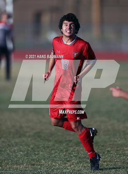 Thumbnail 3 in Reno @ Truckee photogallery.