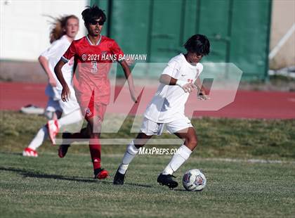 Thumbnail 2 in Reno @ Truckee photogallery.