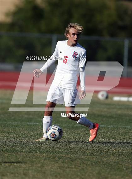 Thumbnail 3 in Reno @ Truckee photogallery.