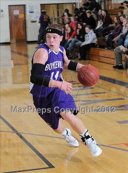 Thumbnail 2 in Boyceville vs. Clayton (Clayton Holiday Tournament) photogallery.