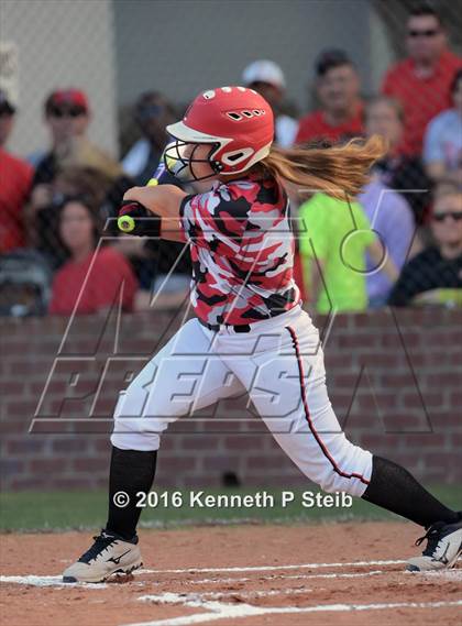 Thumbnail 2 in Erath @ Brusly (LHSAA 3A 2nd Round Playoffs) photogallery.