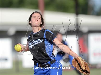 Thumbnail 1 in Erath @ Brusly (LHSAA 3A 2nd Round Playoffs) photogallery.