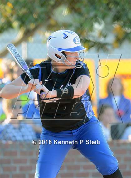 Thumbnail 1 in Erath @ Brusly (LHSAA 3A 2nd Round Playoffs) photogallery.