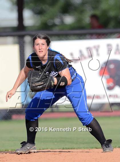 Thumbnail 3 in Erath @ Brusly (LHSAA 3A 2nd Round Playoffs) photogallery.