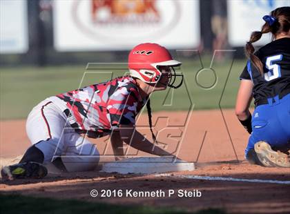 Thumbnail 1 in Erath @ Brusly (LHSAA 3A 2nd Round Playoffs) photogallery.