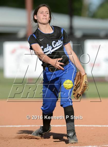 Thumbnail 1 in Erath @ Brusly (LHSAA 3A 2nd Round Playoffs) photogallery.