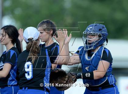 Thumbnail 1 in Erath @ Brusly (LHSAA 3A 2nd Round Playoffs) photogallery.