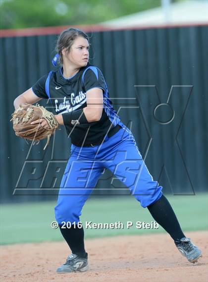Thumbnail 2 in Erath @ Brusly (LHSAA 3A 2nd Round Playoffs) photogallery.