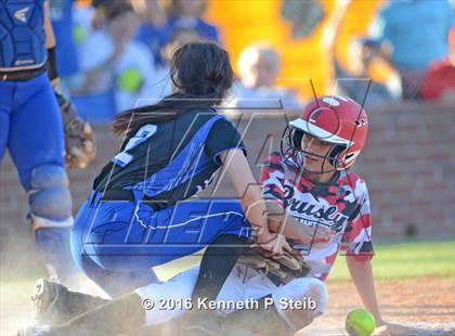 Thumbnail 2 in Erath @ Brusly (LHSAA 3A 2nd Round Playoffs) photogallery.