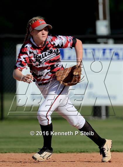 Thumbnail 1 in Erath @ Brusly (LHSAA 3A 2nd Round Playoffs) photogallery.