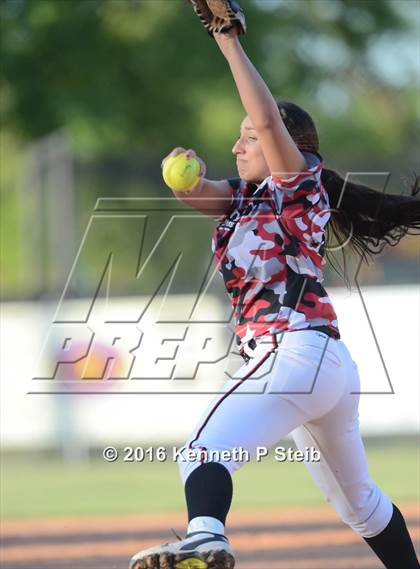 Thumbnail 3 in Erath @ Brusly (LHSAA 3A 2nd Round Playoffs) photogallery.
