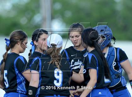 Thumbnail 3 in Erath @ Brusly (LHSAA 3A 2nd Round Playoffs) photogallery.