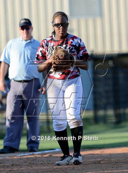 Thumbnail 2 in Erath @ Brusly (LHSAA 3A 2nd Round Playoffs) photogallery.
