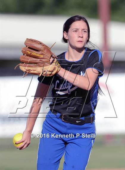 Thumbnail 3 in Erath @ Brusly (LHSAA 3A 2nd Round Playoffs) photogallery.
