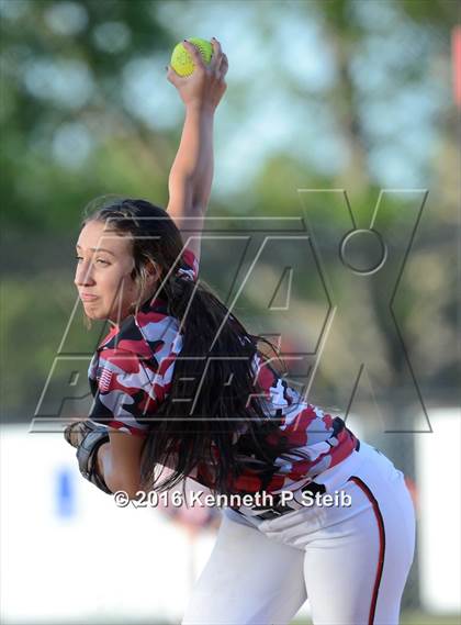 Thumbnail 2 in Erath @ Brusly (LHSAA 3A 2nd Round Playoffs) photogallery.