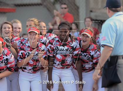 Thumbnail 3 in Erath @ Brusly (LHSAA 3A 2nd Round Playoffs) photogallery.