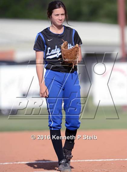 Thumbnail 1 in Erath @ Brusly (LHSAA 3A 2nd Round Playoffs) photogallery.