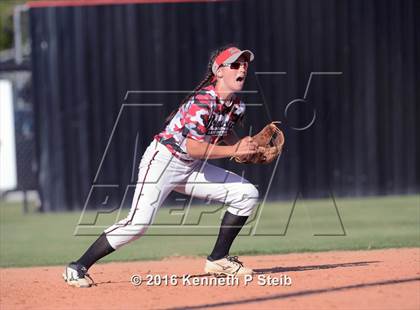 Thumbnail 1 in Erath @ Brusly (LHSAA 3A 2nd Round Playoffs) photogallery.