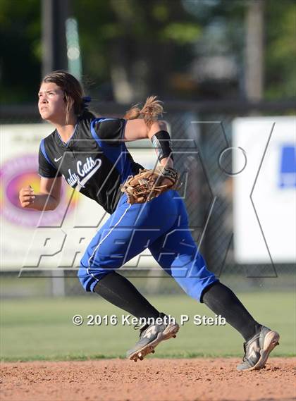 Thumbnail 2 in Erath @ Brusly (LHSAA 3A 2nd Round Playoffs) photogallery.