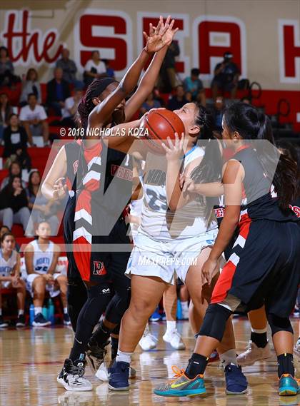 Thumbnail 3 in North Torrance vs. Palos Verdes (Battle at the Beach) photogallery.