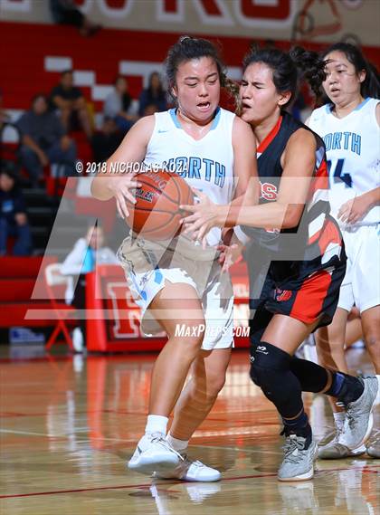 Thumbnail 1 in North Torrance vs. Palos Verdes (Battle at the Beach) photogallery.