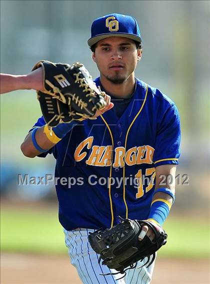 Thumbnail 1 in South Hills @ Charter Oak photogallery.