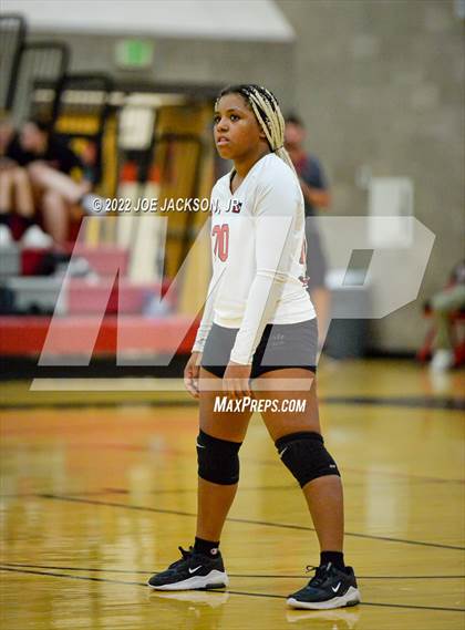 Thumbnail 1 in FR: Empire vs Marana photogallery.