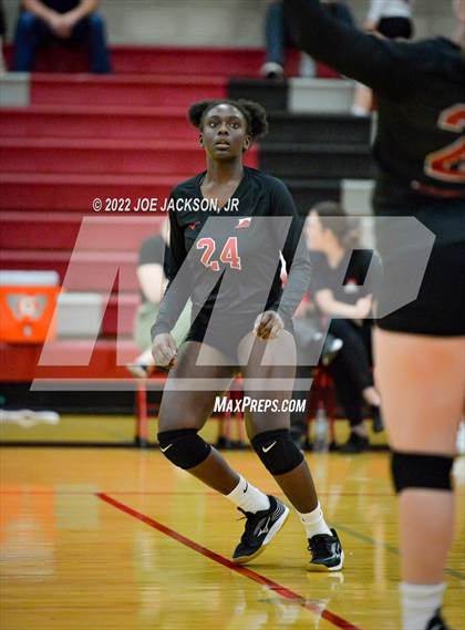 Thumbnail 3 in FR: Empire vs Marana photogallery.