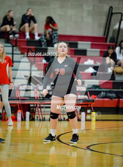 Thumbnail 3 in FR: Empire vs Marana photogallery.