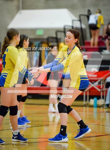 Thumbnail 2 in FR: Empire vs Marana photogallery.