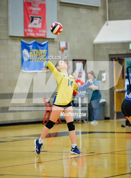 Thumbnail 3 in FR: Empire vs Marana photogallery.