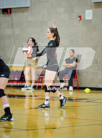 Thumbnail 1 in FR: Empire vs Marana photogallery.