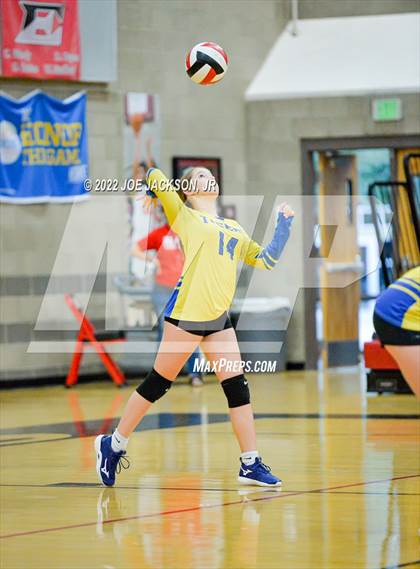 Thumbnail 3 in Empire vs Marana photogallery.