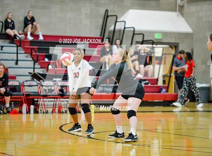 Thumbnail 3 in FR: Empire vs Marana photogallery.