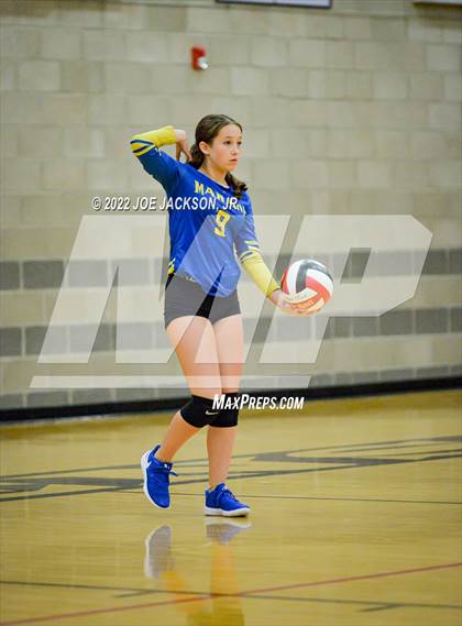 Thumbnail 3 in FR: Empire vs Marana photogallery.