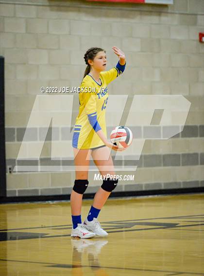 Thumbnail 2 in FR: Empire vs Marana photogallery.