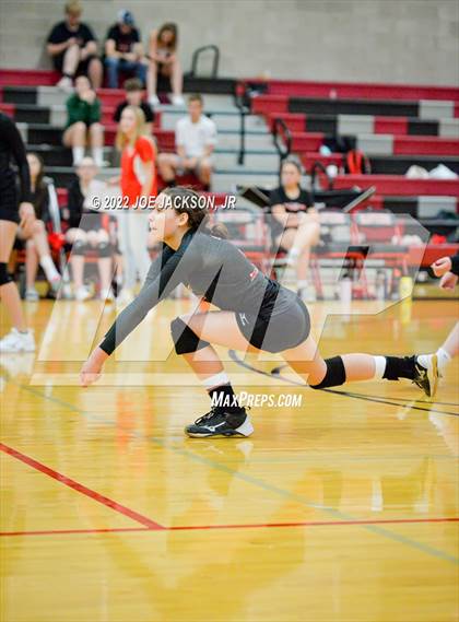 Thumbnail 2 in FR: Empire vs Marana photogallery.