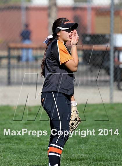 Thumbnail 1 in Bella Vista vs. Roseville (Victory Pre-Season T.O.C.) photogallery.