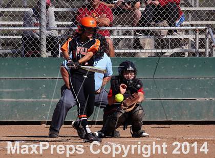 Thumbnail 2 in Bella Vista vs. Roseville (Victory Pre-Season T.O.C.) photogallery.