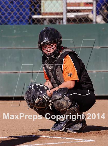 Thumbnail 2 in Bella Vista vs. Roseville (Victory Pre-Season T.O.C.) photogallery.