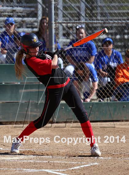 Thumbnail 2 in Bella Vista vs. Roseville (Victory Pre-Season T.O.C.) photogallery.