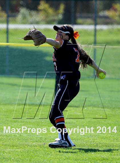 Thumbnail 3 in Bella Vista vs. Roseville (Victory Pre-Season T.O.C.) photogallery.