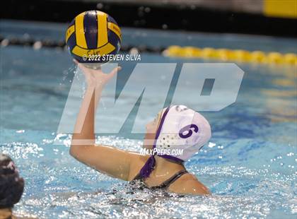 Thumbnail 2 in Carlsbad vs. La Jolla (CIF SDS Open Division Quarterfinal) photogallery.