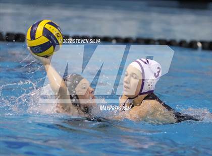 Thumbnail 2 in Carlsbad vs. La Jolla (CIF SDS Open Division Quarterfinal) photogallery.